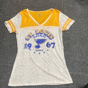 Stl Blues Womens white and gold tee. Size S.